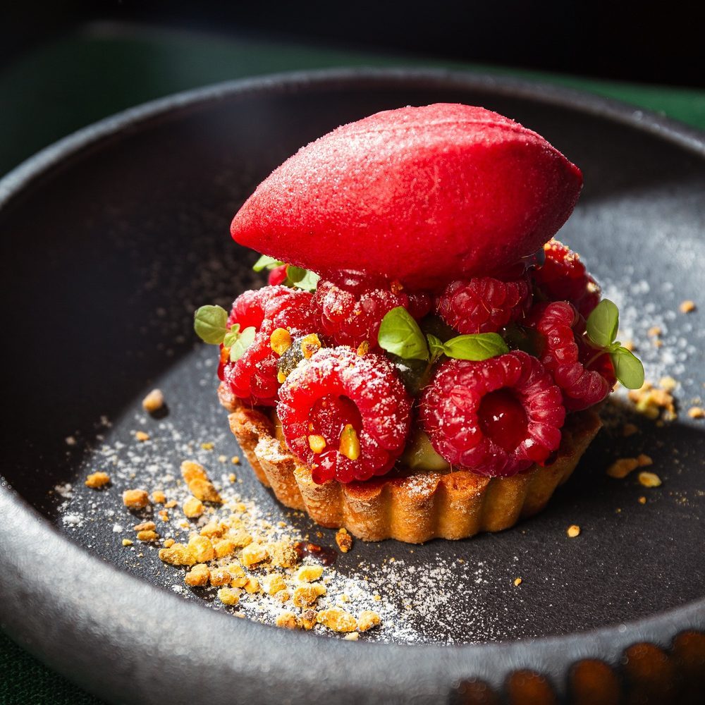 Tartelette aux framboises et sorbet maison